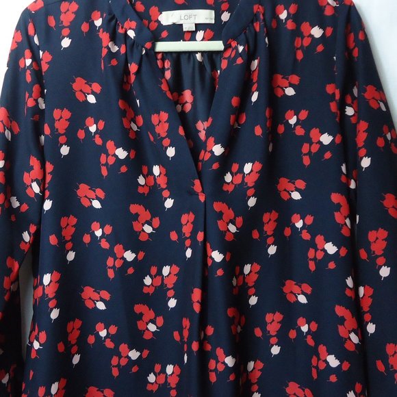 LOFT Petite Blue & Red Floral Tulips V Neck Shift Dress - Picture 3 of 7